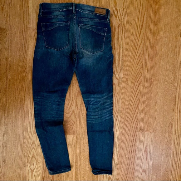 Express medium wash mid rise jean leggings in 4 short. - Picture 2 of 5